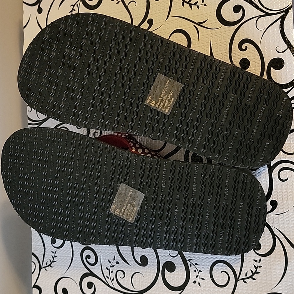 NWT! Yellowbox FROMY Red Polka Dot flip flops Yellow Box Sandals beach Summer - Picture 8 of 9
